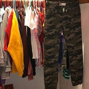 Levi’s Camo Jogger
